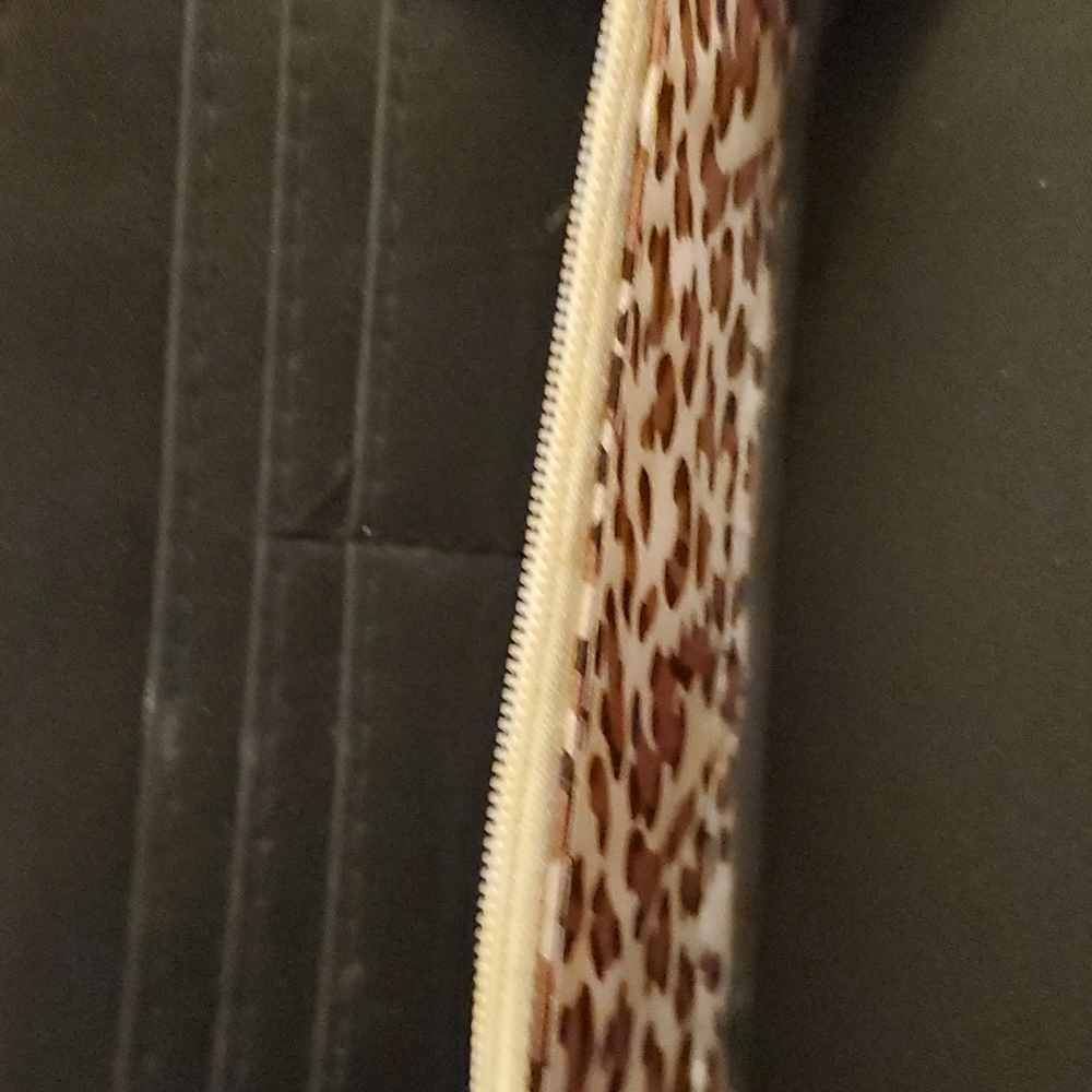 Pink wallet - Picture 2 of 3